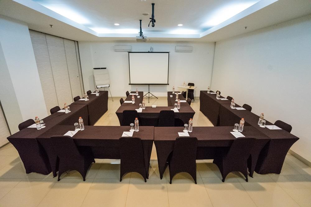 Amaris Hotel Pancoran Jakarta Buitenkant foto