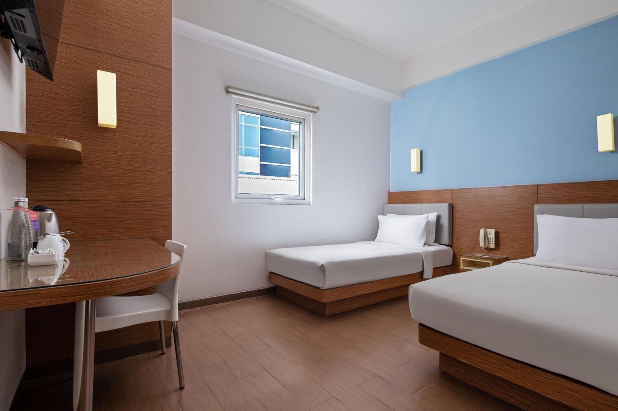 Amaris Hotel Pancoran Jakarta Buitenkant foto
